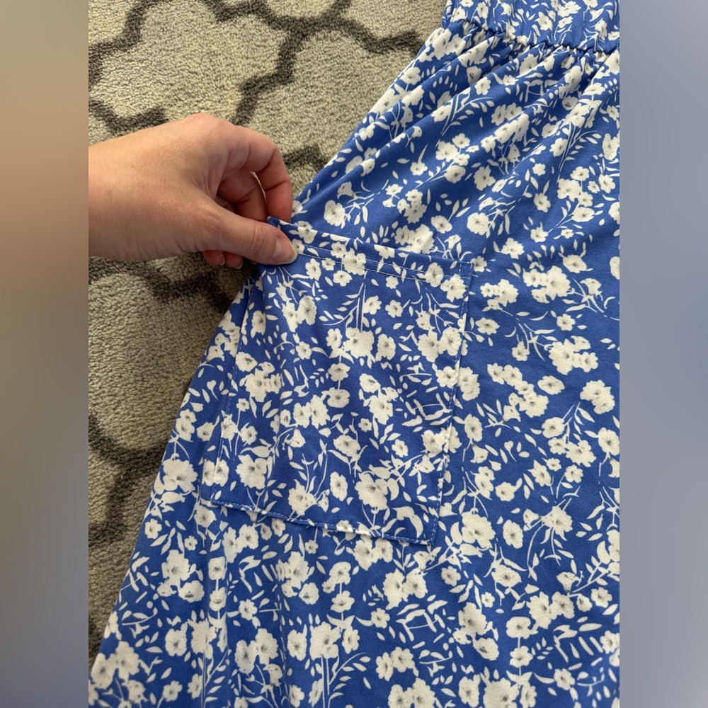 Blue Floral Button-Front Sleeveless Dress - Picture 6 of 7